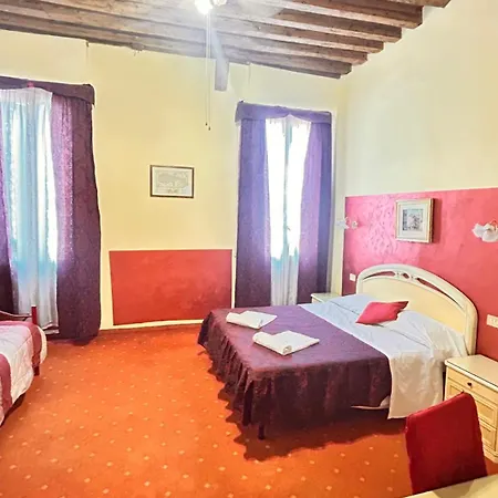 Pensjonat Casa Lin *