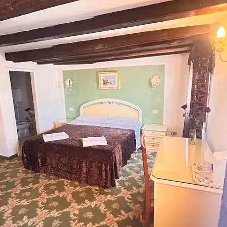 Pensjonat Casa Lin *