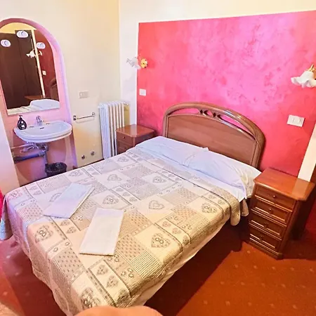 Casa Lin Penzion Benátky