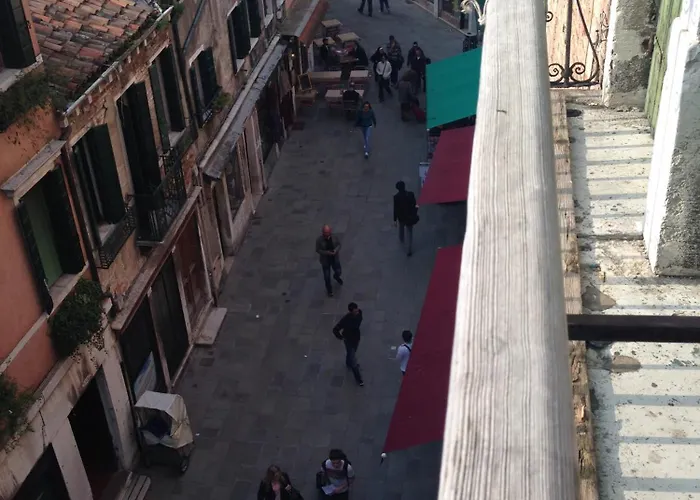 Πανσιόν Casa Lin *